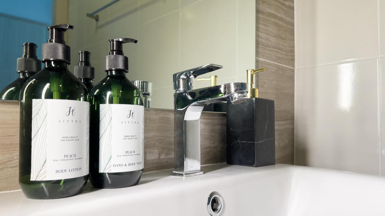 Wellness Stay & Hotel Sukhumvit 107 방콕 외부 사진