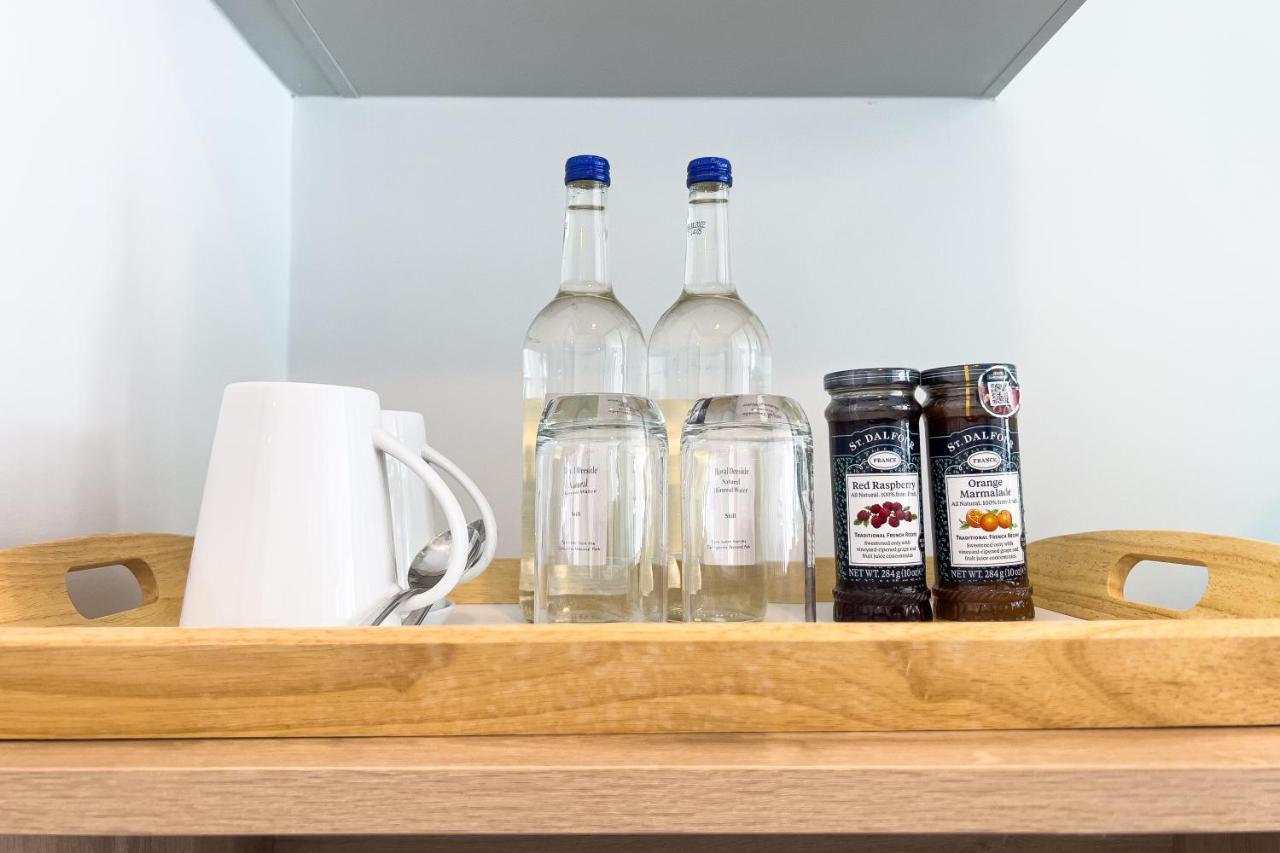 Wellness Stay & Hotel Sukhumvit 107 방콕 외부 사진