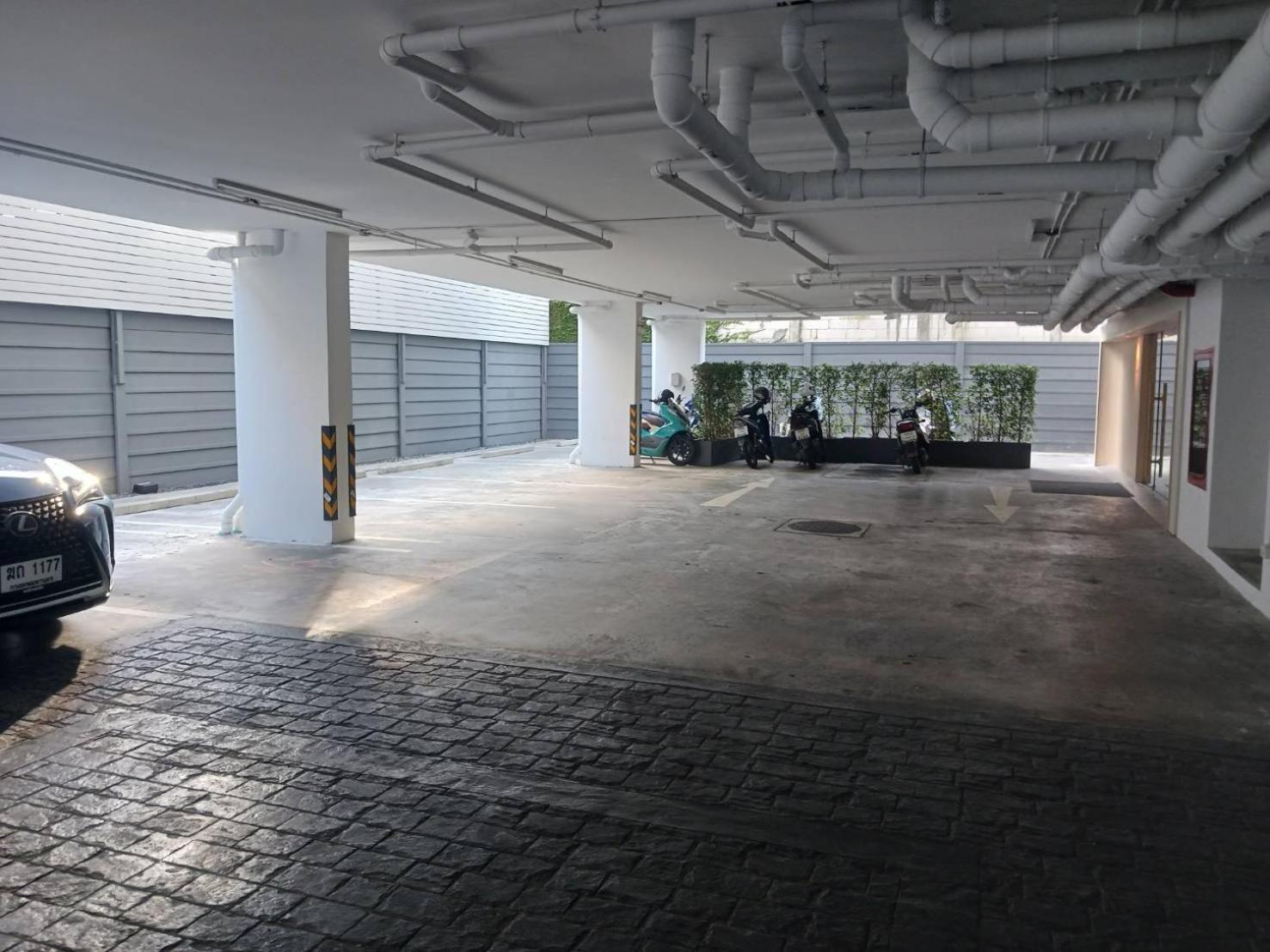 Wellness Stay & Hotel Sukhumvit 107 방콕 외부 사진