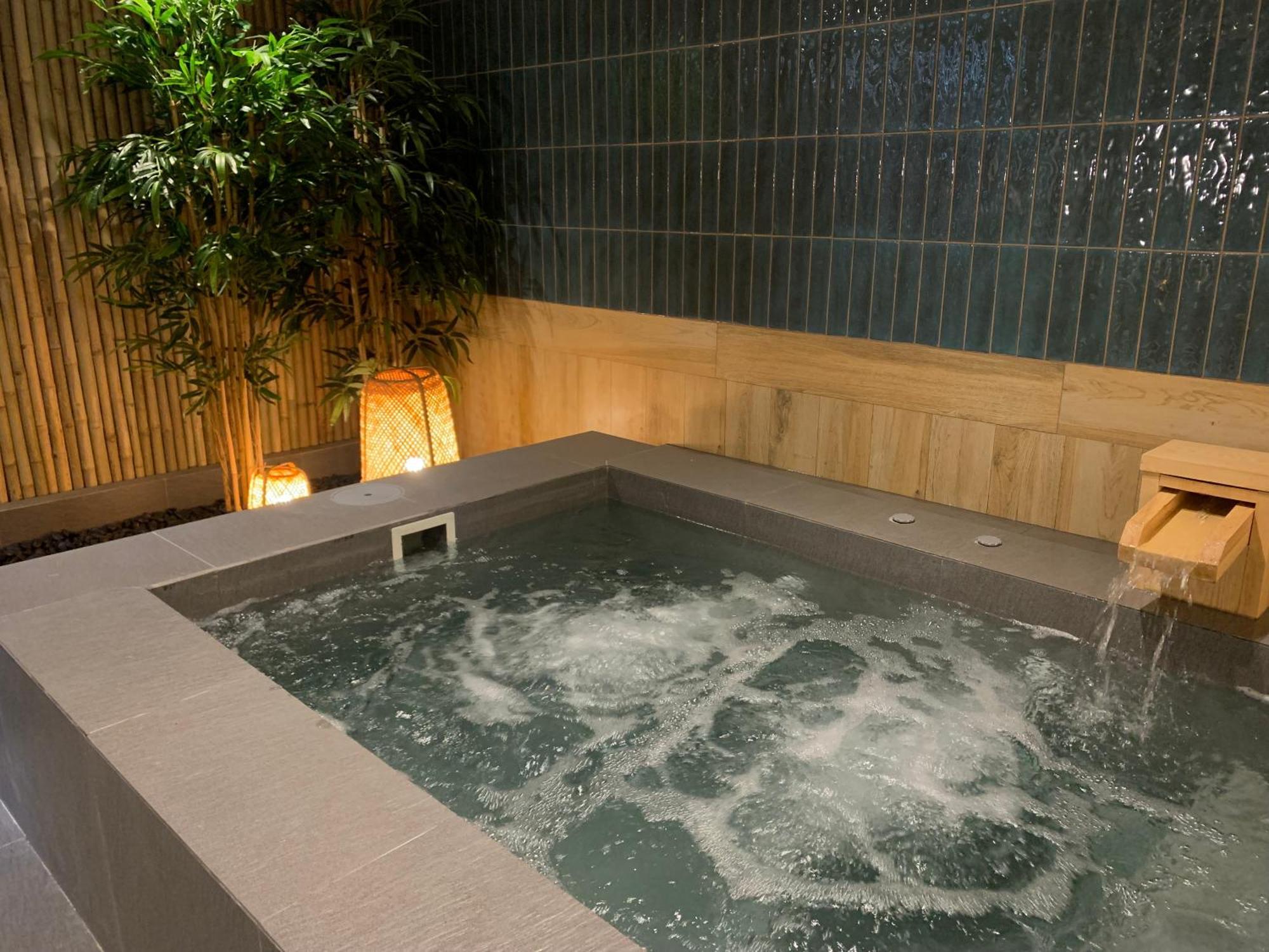 Wellness Stay & Hotel Sukhumvit 107 방콕 외부 사진